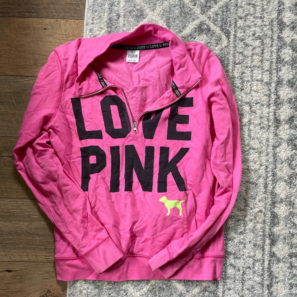 Pink pull-over